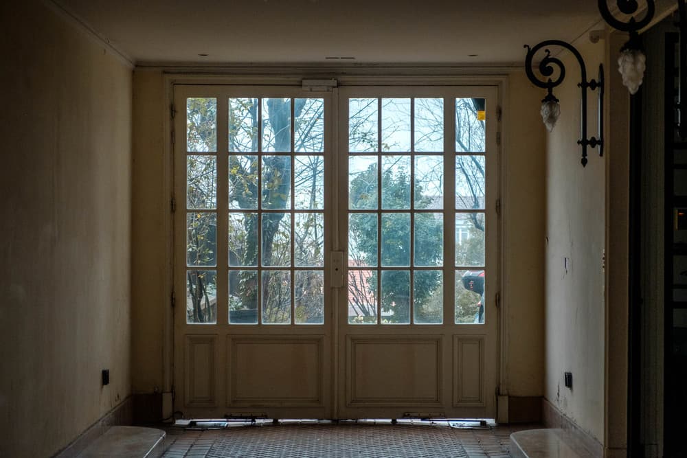Paris — Frame 06