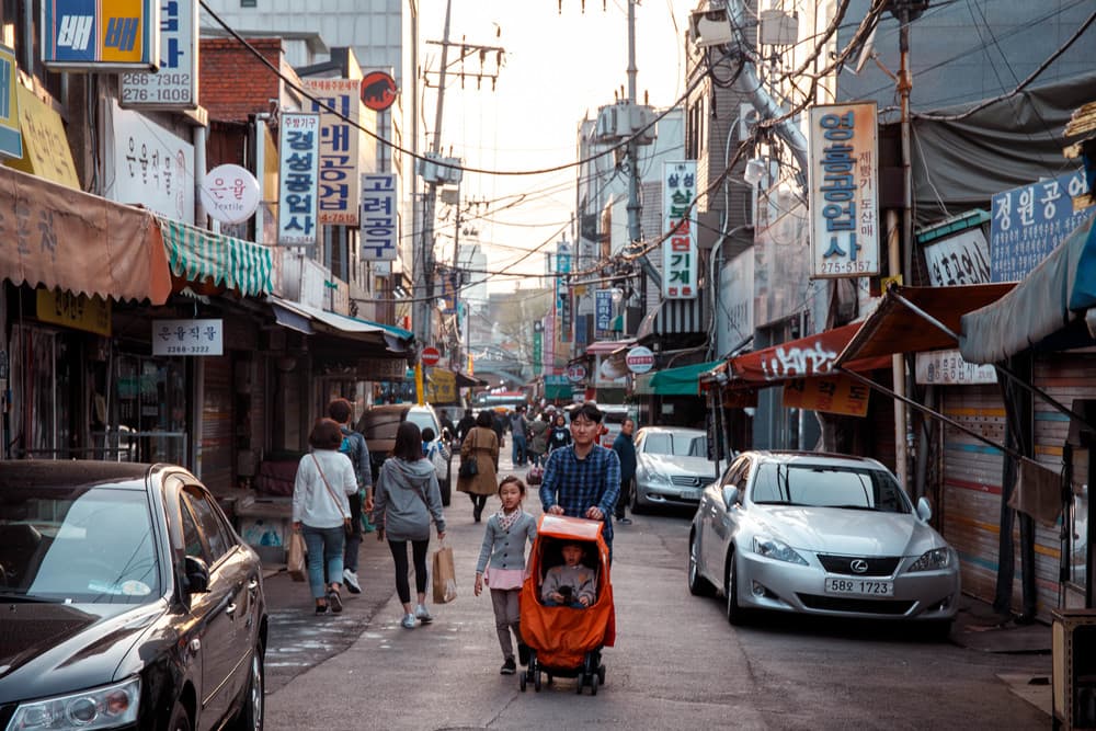 Seoul — Frame 09